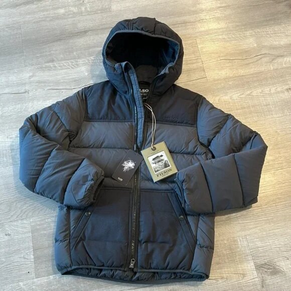 FILSON Women's Featherweight Down Jacket 850 FILL POWER